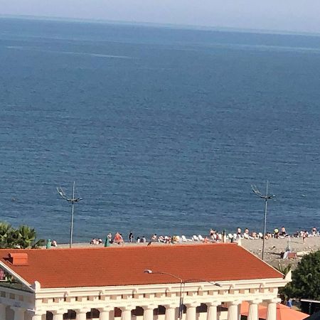 Apartment Sea Tower Khimshiashvili 15 Батуми Экстерьер фото
